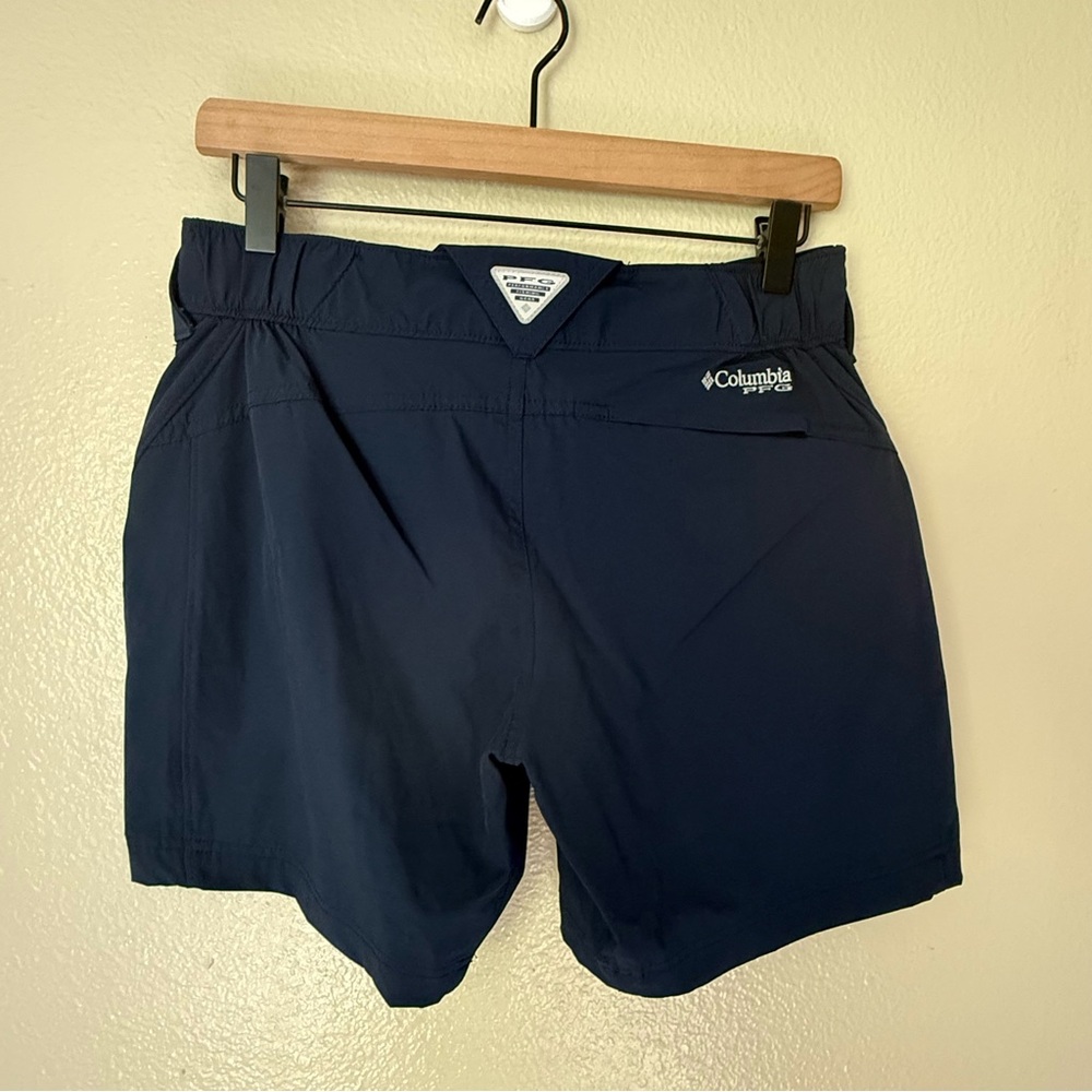 ❇️Columbia Dark Blue Women's Hiking Shorts 2 for $22❇️ - Picture 3 of 3
